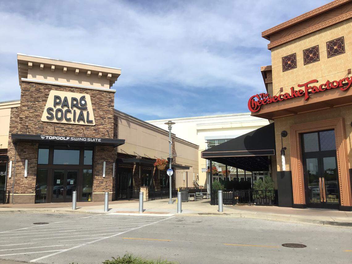 Par 6 Social, opposite The Cheesecake Factory at Fayette Mall in Lexington, closed on Sunday July 2, 2023, after less than six months.