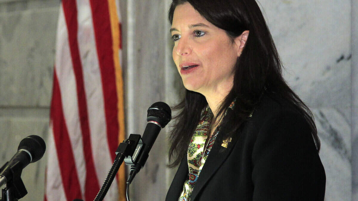 Rep Sannie Overly D-Paris announced shed is filing legislation to strengthen Kentucky's human trafficking laws. Photo by Pablo Alcala | Staff at the Capitol Extensoin/Rotunda in Frankfort, Ky., on Feb. 1, 2012.  Photo by Pablo Alcala | Staff 