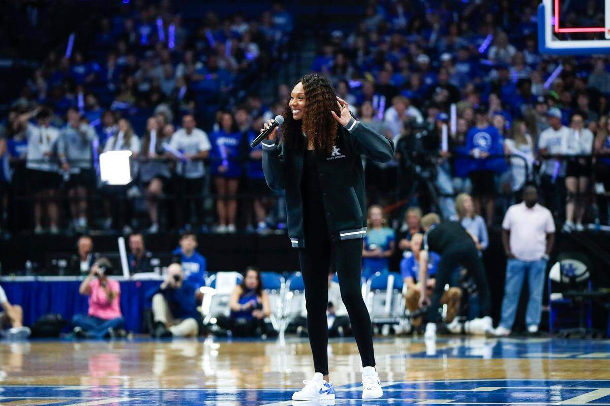 Kyra Elzy, who interacted with the fans at Big Blue Madness this month, is 49-40 in three seasons as the Kentucky women’s team’s head coach.