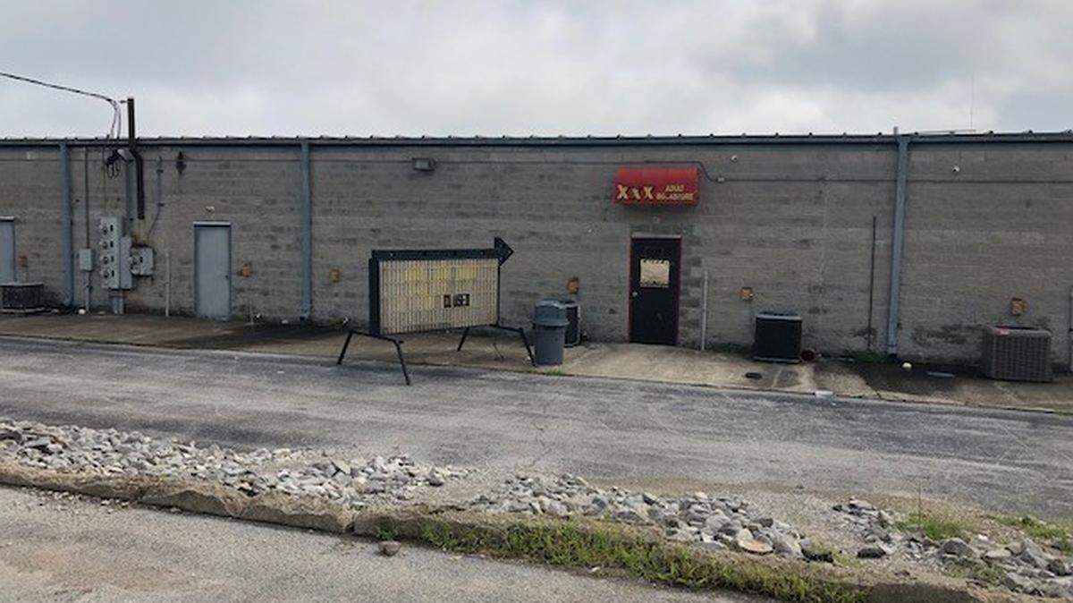 The Horse Cave Adult Book Store, in a former factory outlet mall at 845 Flint Ridge Road in Horse Cave, Ky., is permanently closed, the Hart County Sheriff’s Department said.