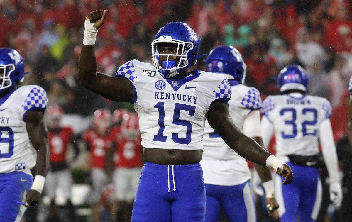 The return of UK OLB/rush end Jordan Wright gave Kentucky a boost at South Carolina.