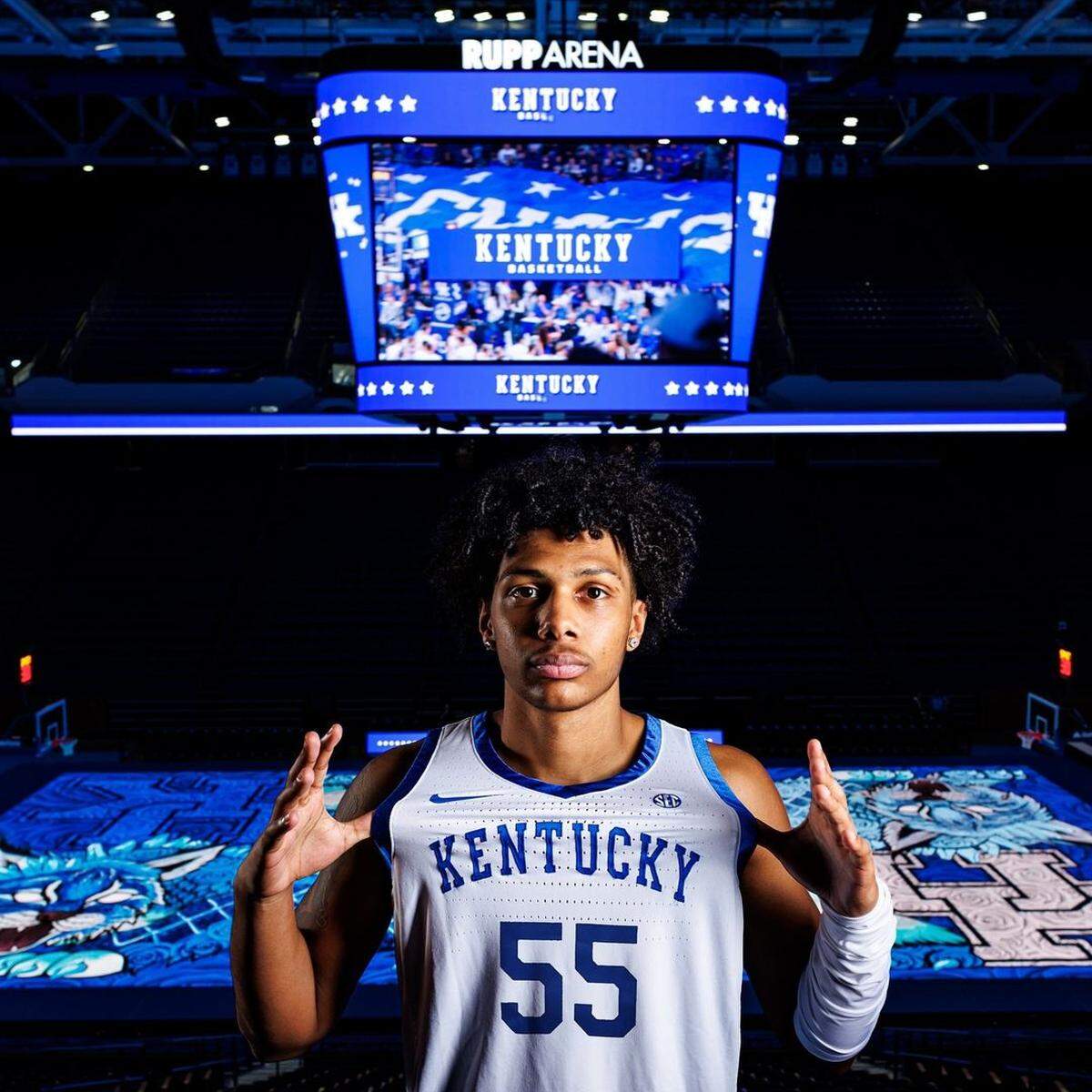 Acaden Lewis is one of three Kentucky basketball signees in the 2025 recruiting class.