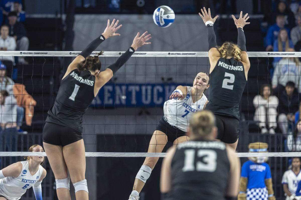 Kentucky star outside hitter Eva Hudson (7), the 2025 SEC Player of the Year, will lead the Wildcats against Wisconsin on Thursday in what will be UK’s second appearance all-time in the women’s volleyball NCAA Tournament Final Four.
