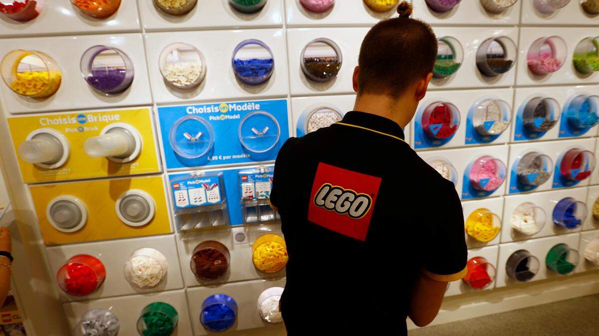 Kentucky’s first Lego store will open in November.