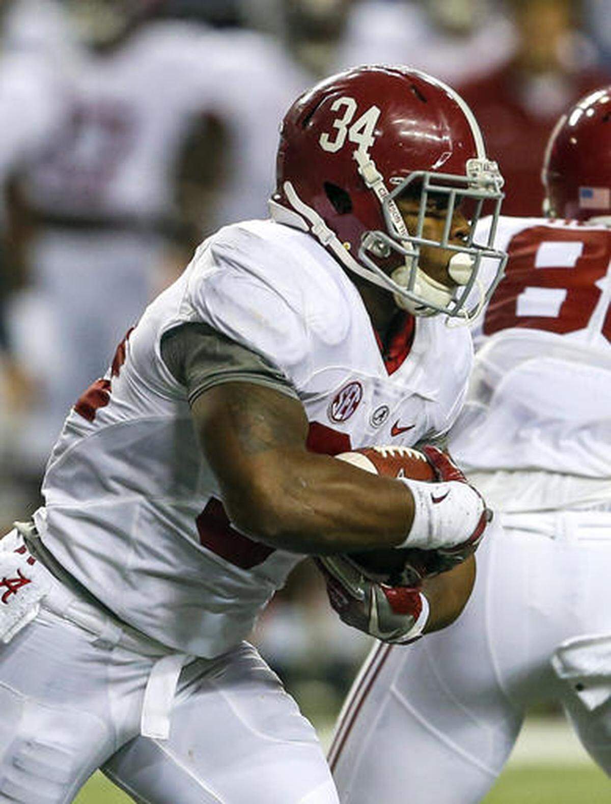Alabama running back Damien Harris is coming back for his senior season after back-to-back 1,000 yard campaigns with the Crimson Tide.