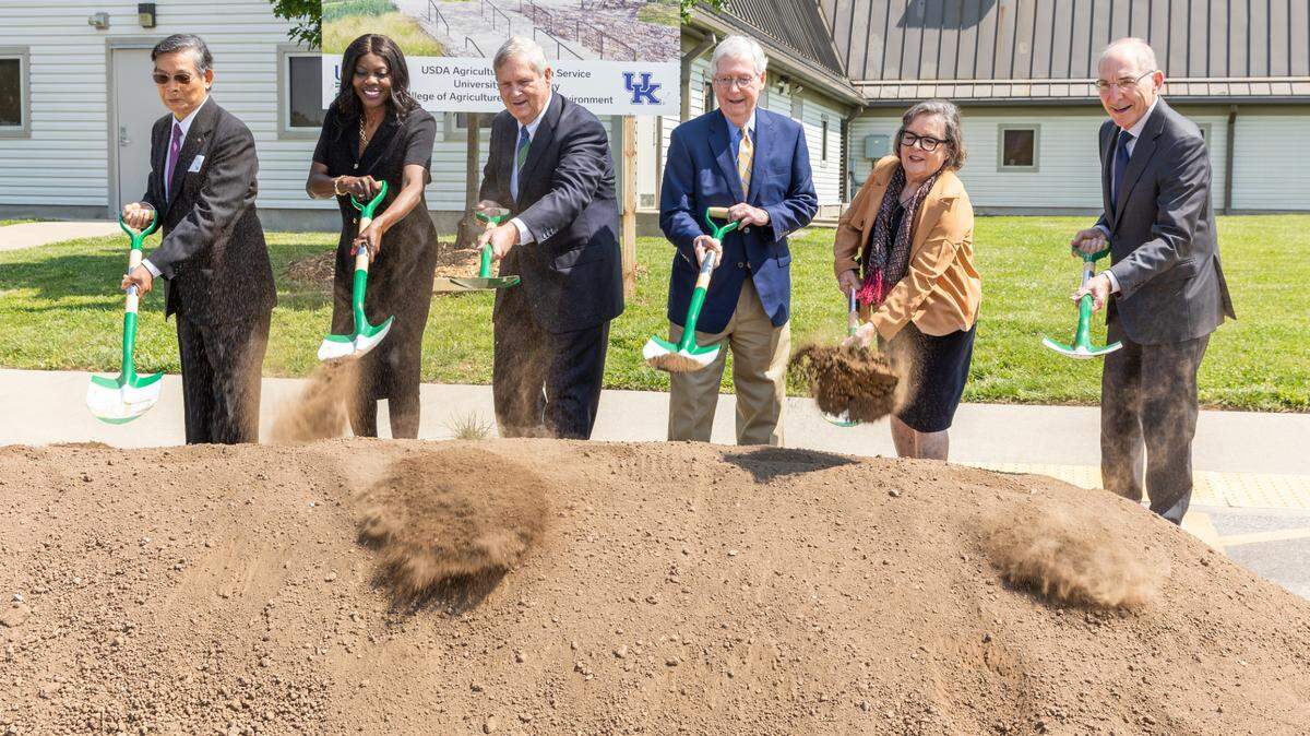 Sen. Mitch McConnell, center right, and officials from the U.S. Department of Agriculture joined University of Kentucky leaders to break ground on a new agriculture research building located at UK. The building is expected to open in 2026.