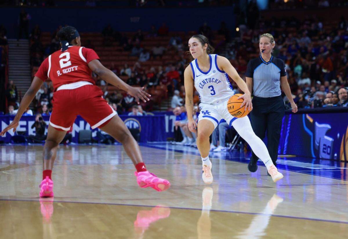 Georgia Amoore, who scored 43 points in Kentucky’s regular season win at Oklahoma, put up a game-high 29 against the Sooners on Friday.
