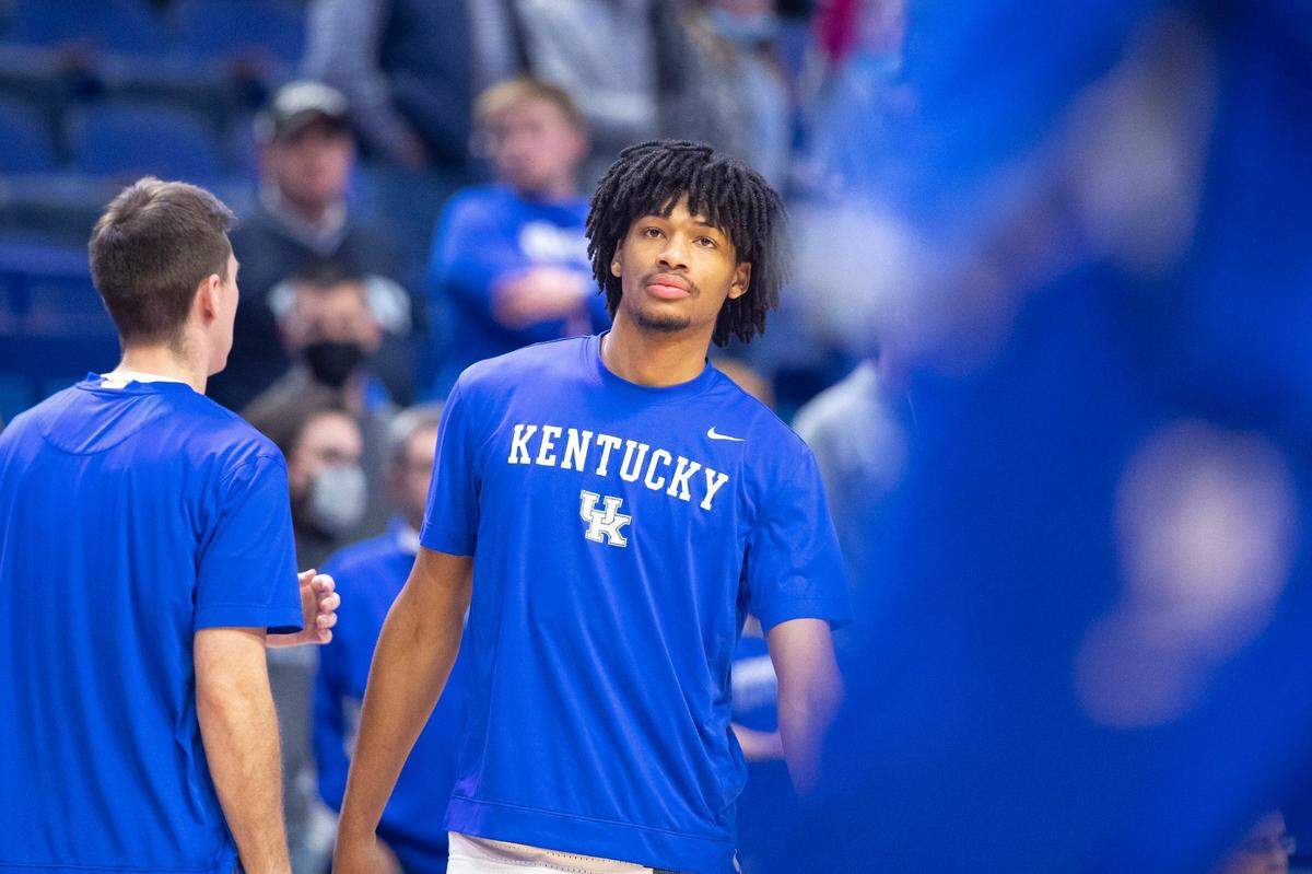Shaedon Sharpe takes part in a shootaround ahead of Kentucky’s game against Vanderbilt at Rupp Arena on Feb. 2.