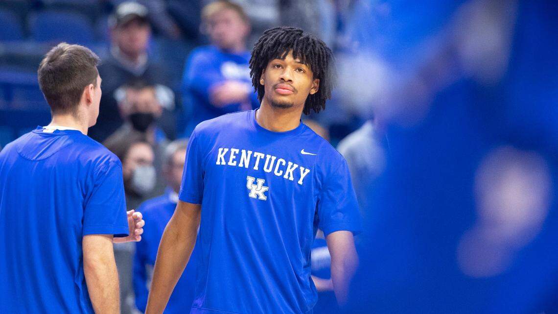 Shaedon Sharpe shoots around before the University of Kentucky hosts Vanderbilt at Rupp Arena in Lexington, Ky., on Tuesday, Feb. 2, 2022.