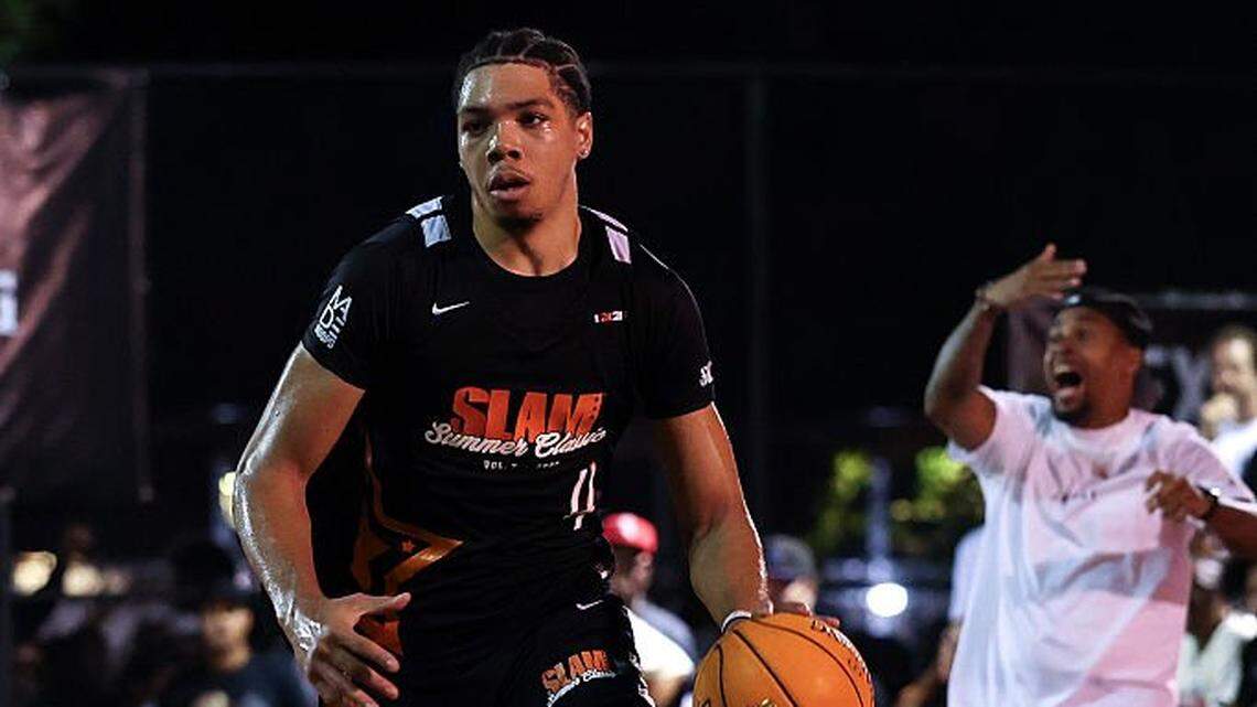 Top basketball recruit Tyran Stokes makes his college choice. It isn’t Kentucky