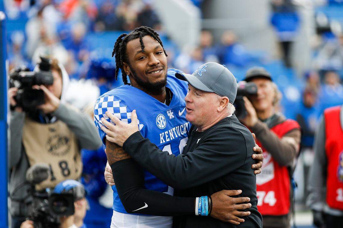 Kentucky football linebacker J.J. Weaver participated in Senior Day before the Wildcats’ regular-season finale in case he decided to enter the NFL Draft.