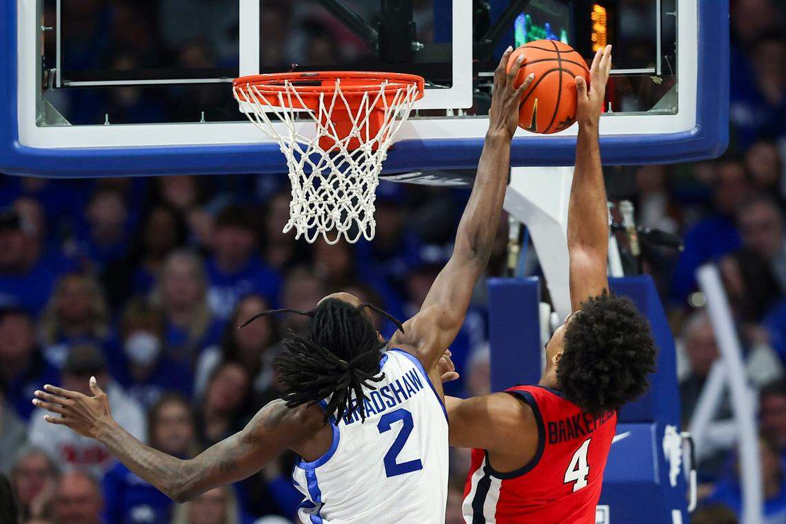 Kentucky forward Aaron Bradshaw (2) blocks a shot by Mississippi forward Jaemyn Brakefield (4) during Tuesday’s game at Rupp Arena.