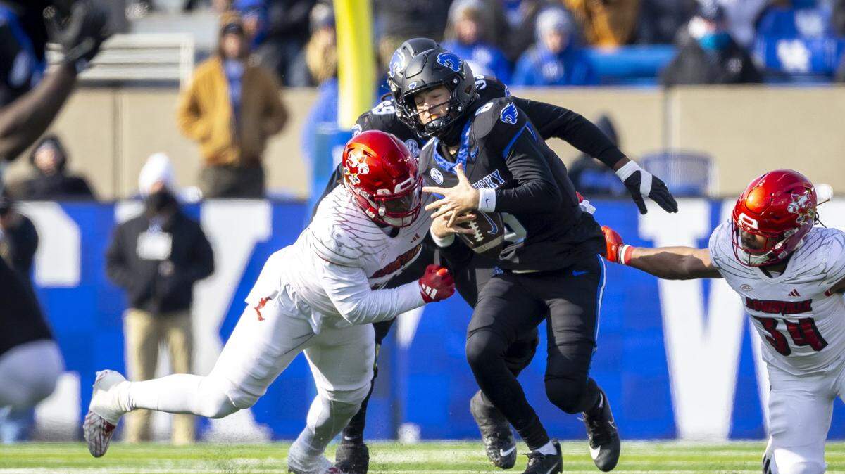 Where to watch and how to follow Saturday’s Kentucky football game at Louisville