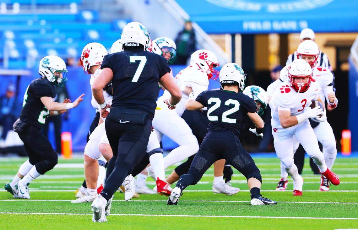 Beechwood running back Chase Flaherty (3) claimed MVP honors Friday despite not practicing all week because of an ankle sprain.