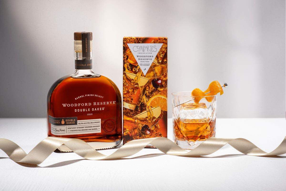 Compartes and Woodford Reserve Double Oaked Bourbon have teamed up again for a special chocolate bar.