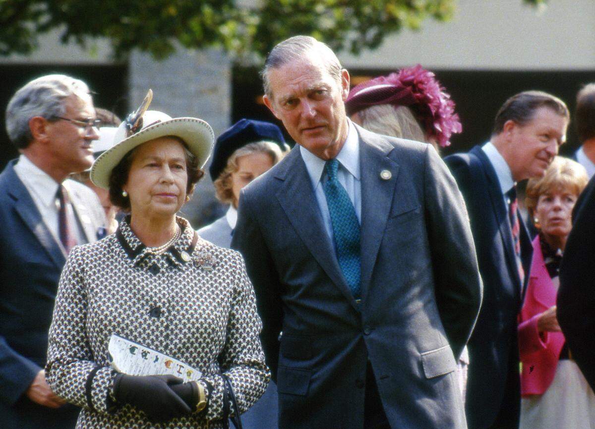 Trophy Presentation by Queen Elizabeth