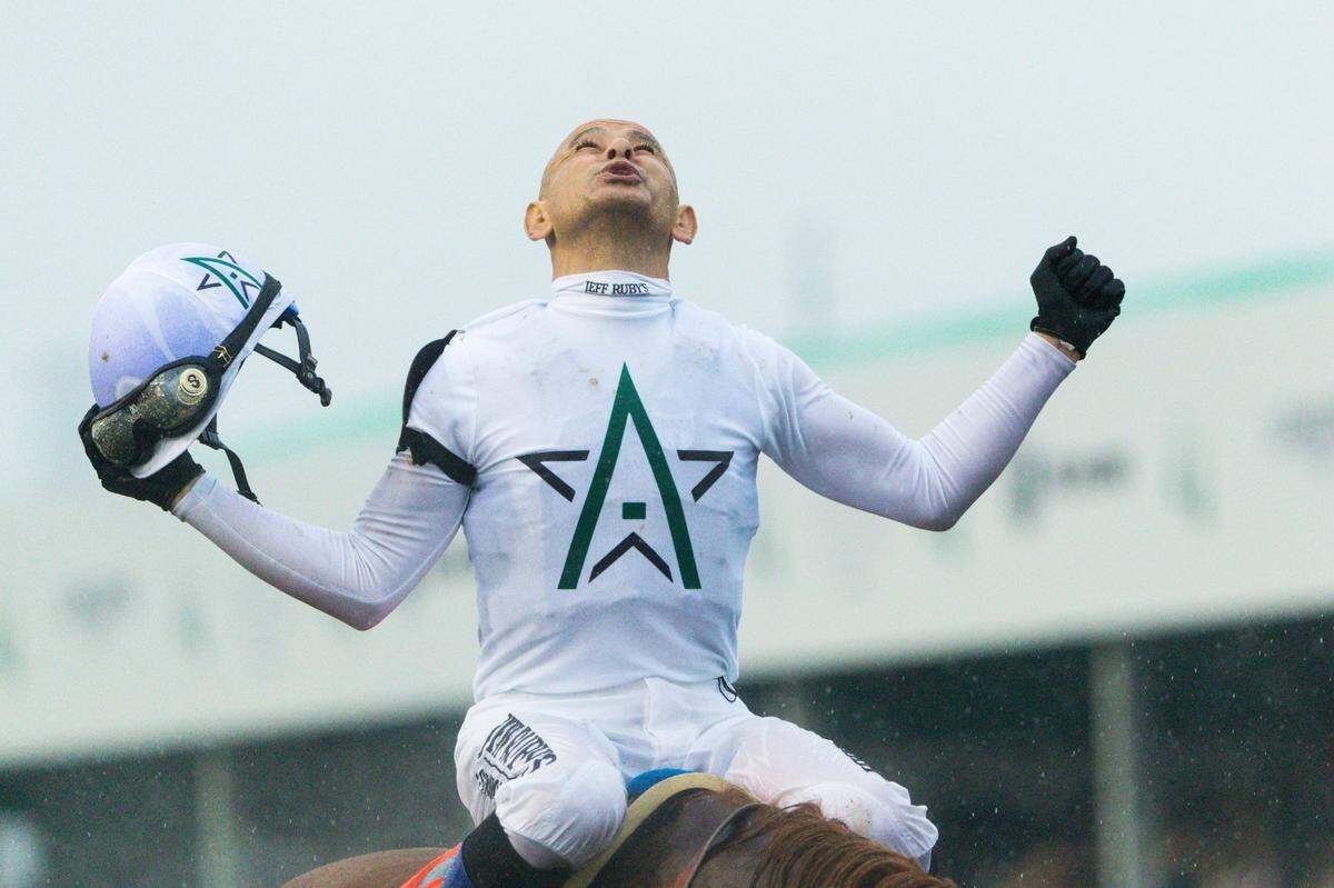 Jockey Mike Smith celebrated after booting Justify to victory in the 2018 Kentucky Derby. On Saturday, Smith, who also won the Run for the Roses on Giacomo in 2005, will look to become only the 12th rider to win the Kentucky Derby as many as three times.