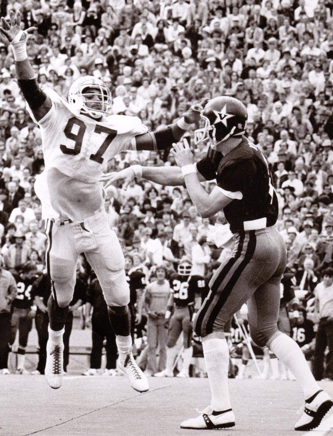 Kentucky defensive end Art Still was the 1977 SEC Defensive Player of the Year.