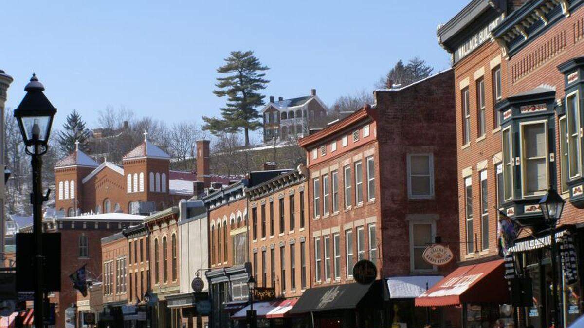 A view of Galena, Illinois, looking west on Main Street. 