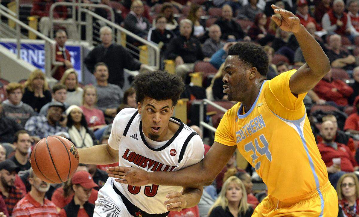Louisville’s Jordan Nwora, a 6-7 junior from Buffalo, N.Y., was tabbed as ACC Preseason Player of the Year.