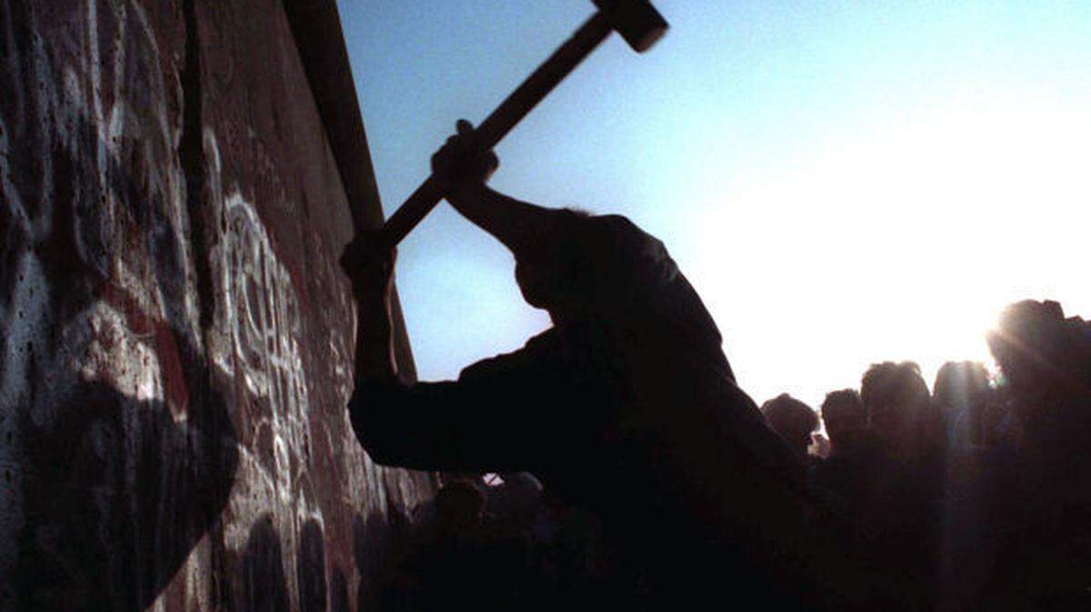 It took several years to tear down the walls that separated Berlin and Germany into two parts.