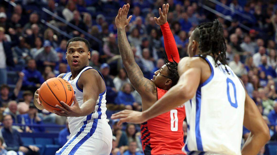 Live updates: Kentucky Wildcats vs. Duquesne Dukes college basketball
