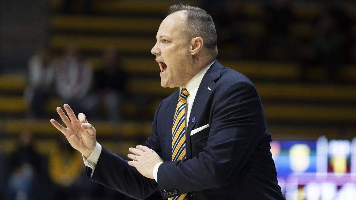 Mark Fox officially joins Mark Pope's staff at Kentucky | Lexington Herald Leader