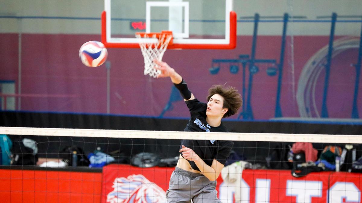 West Jessamine boys’ volleyball player Zach Stowe has signed to play in college at Penn State.