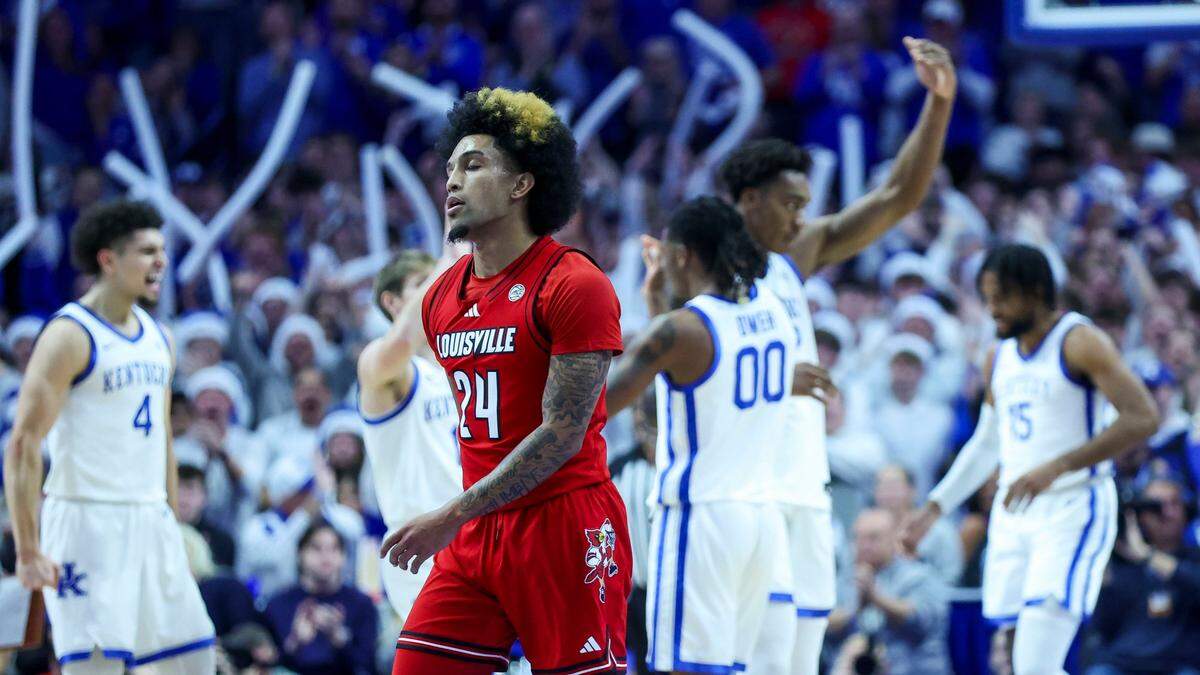 Louisville guard Chucky Hepburn (24) led the Cardinals with 26 points in Saturday’s loss at Kentucky.