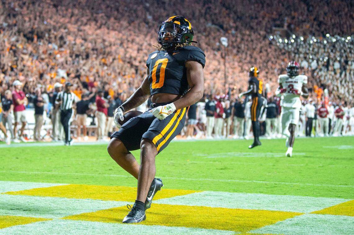 Tennessee running back Jaylen Wright leads a proficient Volunteers attack that stands No. 7 in the FBS in rushing at 217.3 yards a game. A 5-foot-11, 210-pound junior, Wright has run for 593 yards and a touchdown and is averaging 6.5 yards a carry.