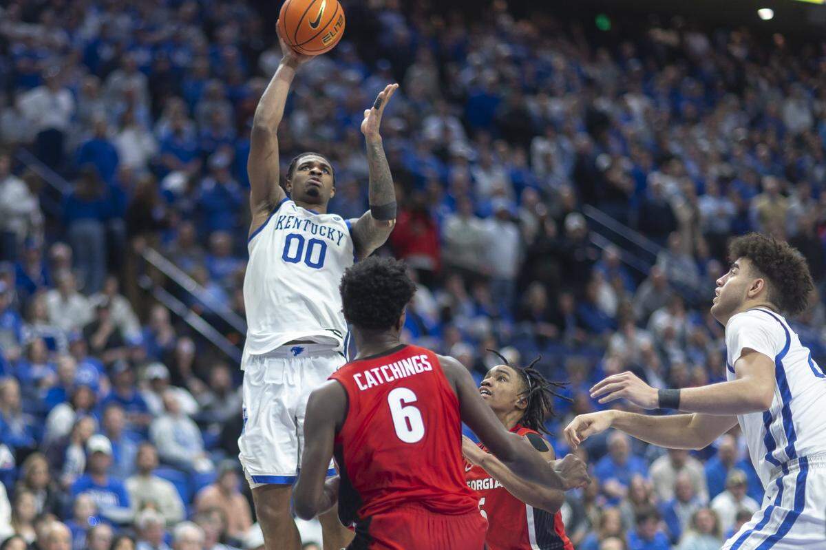 Kentucky senior Otega Oweh (00) matched his career high with 28 points in UK’s 86-78 loss to Georgia Tuesday night at Rupp Arena. Oweh will enter Saturday night’s game at Auburn standing No. 56 all-time in scoring for the Wildcats men’s basketball program with 1,036 points.