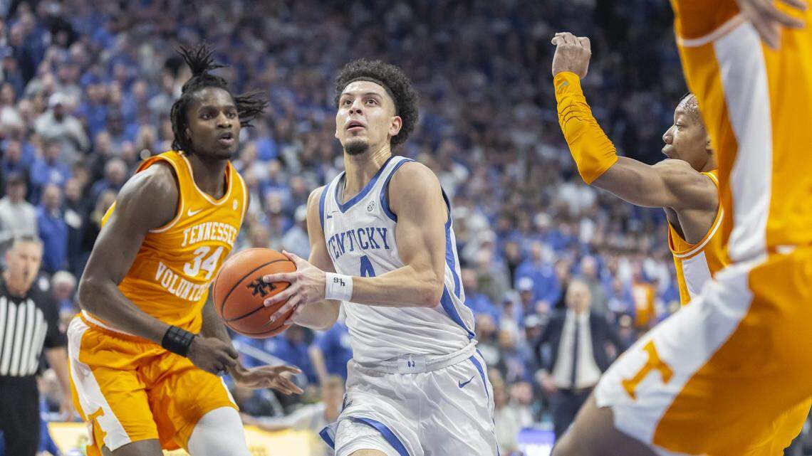 Live updates: Tennessee Volunteers at Kentucky Wildcats college basketball