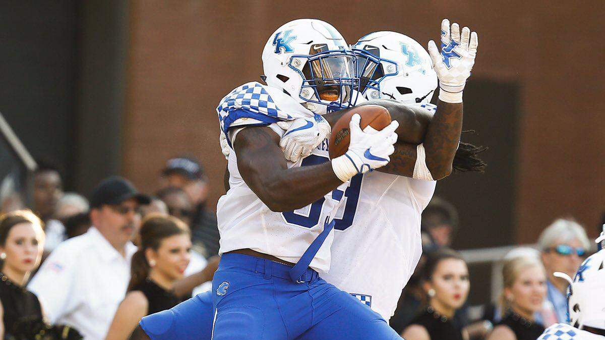 Kentucky's Denzil Ware scored a touchdown on a 20-yard fumble return in the third quarter against Southern Mississippi.