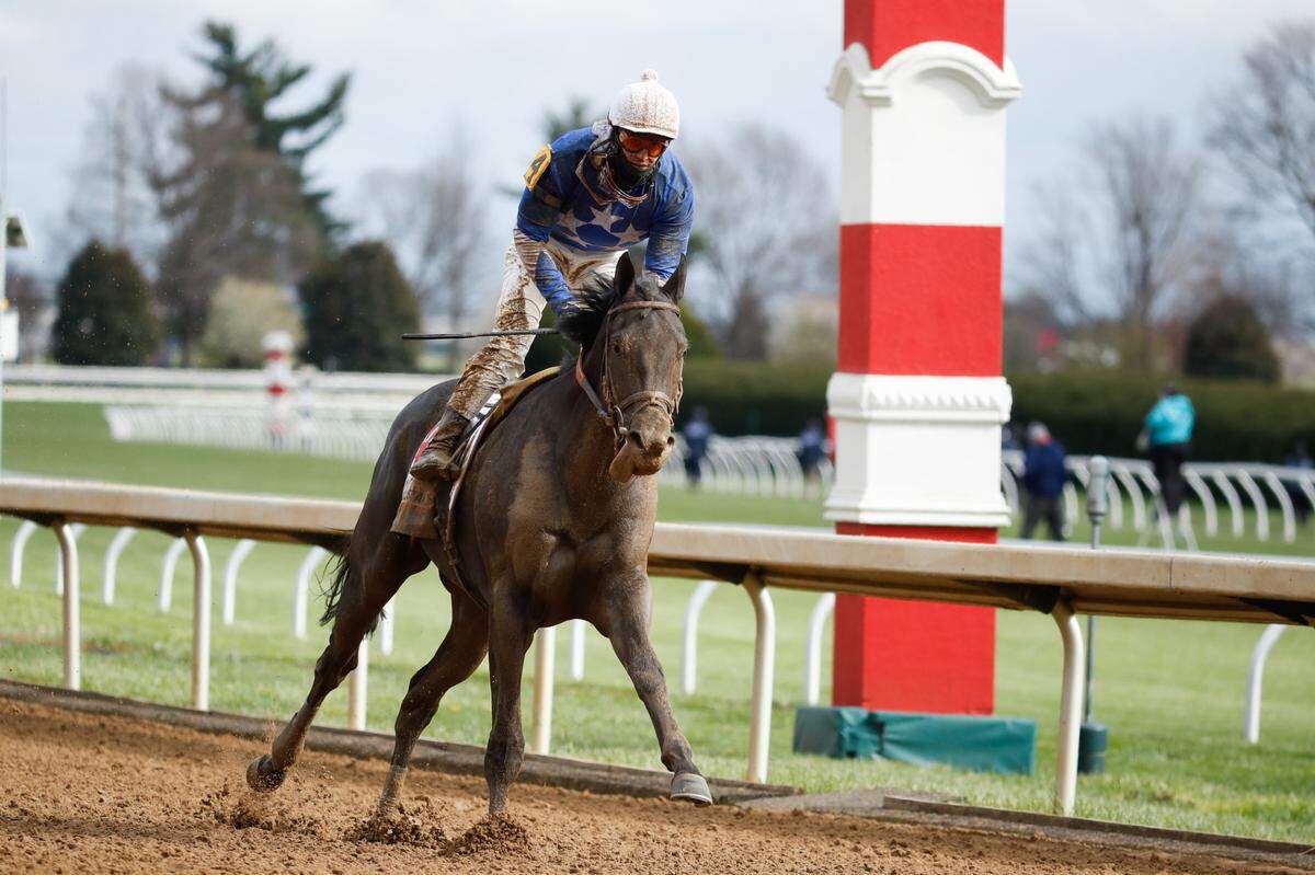 Kentucky Derby morning-line favorite Zandon, with Flavien Prat aboard, won the Blue Grass Stakes on April 9 at Keeneland.