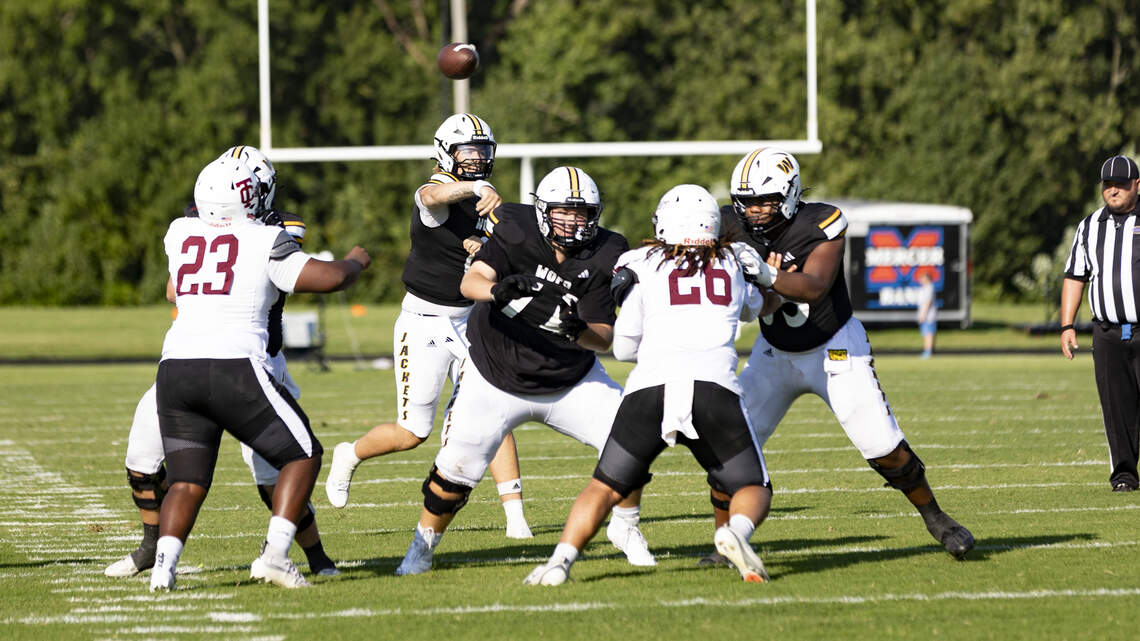 Experienced Woodford County squad aims to squash postseason demons this year