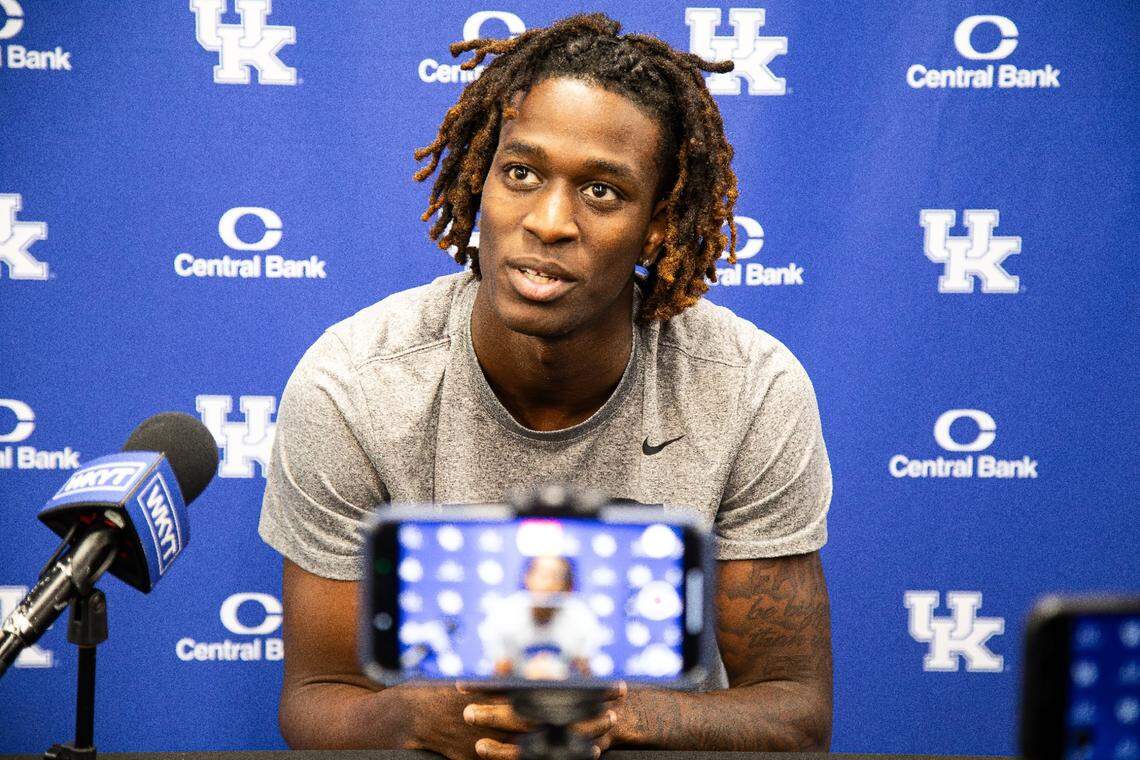 Denzel Aberdeen projects to fill in as one of Kentucky’s point guard options for the 2025-26 season.