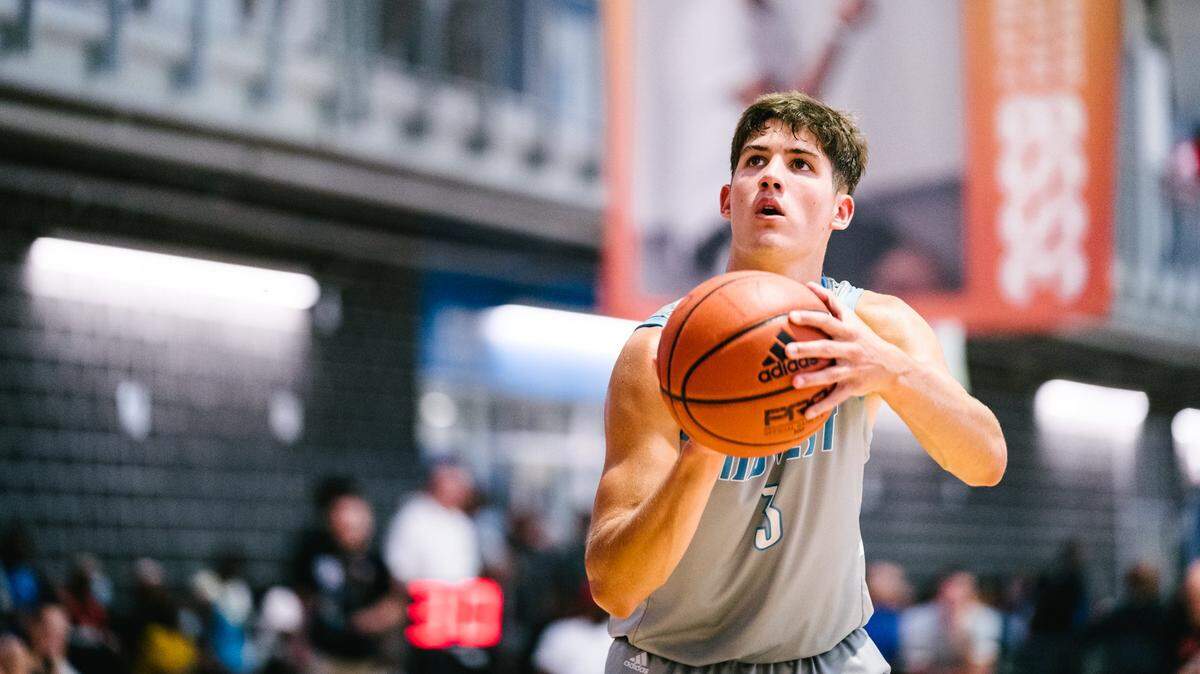 North Laurel High School standout Reed Sheppard, the son of former University of Kentucky star Jeff Sheppard, is entering his junior season. His presence at a recent recruiting showcase meant former teammate and Mark Pope, now the head coach at BYU, was off limits for Reed’s dad.