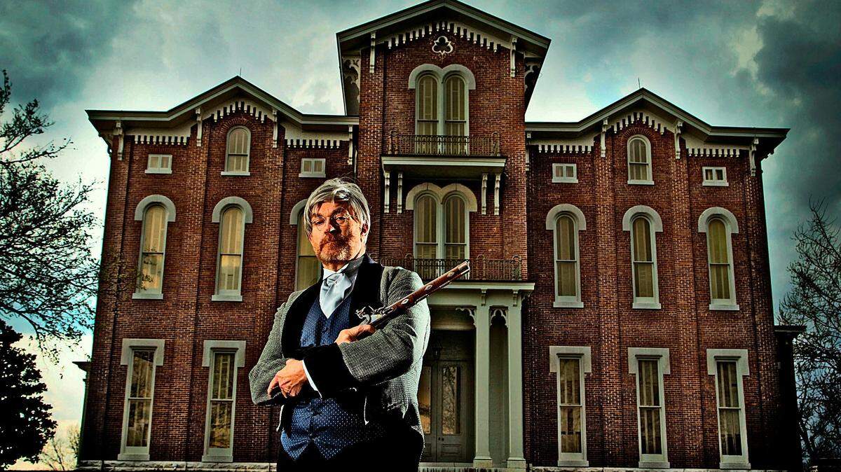 Mel Hankla, as Cassius Marcellus Clay, in front of Clay's home, White Hall  