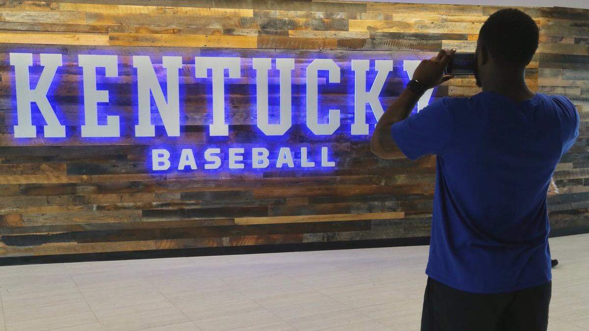 Kentucky baseball unveiled its new stadium and facilities to its players on Saturday.
