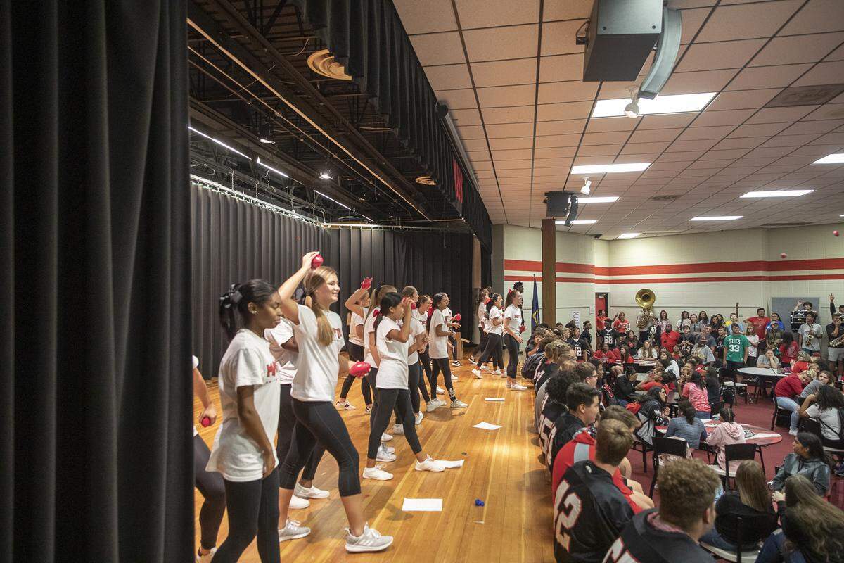 Mayfield High School has an enrollment of 500 students.