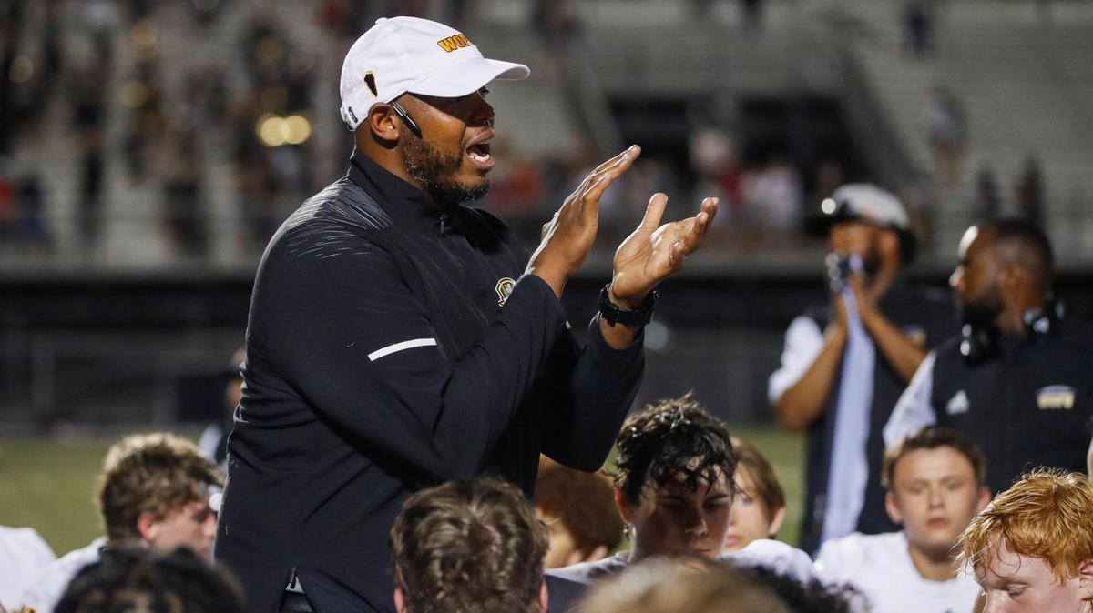 Kentucky high school football kicks off with some monster matchups