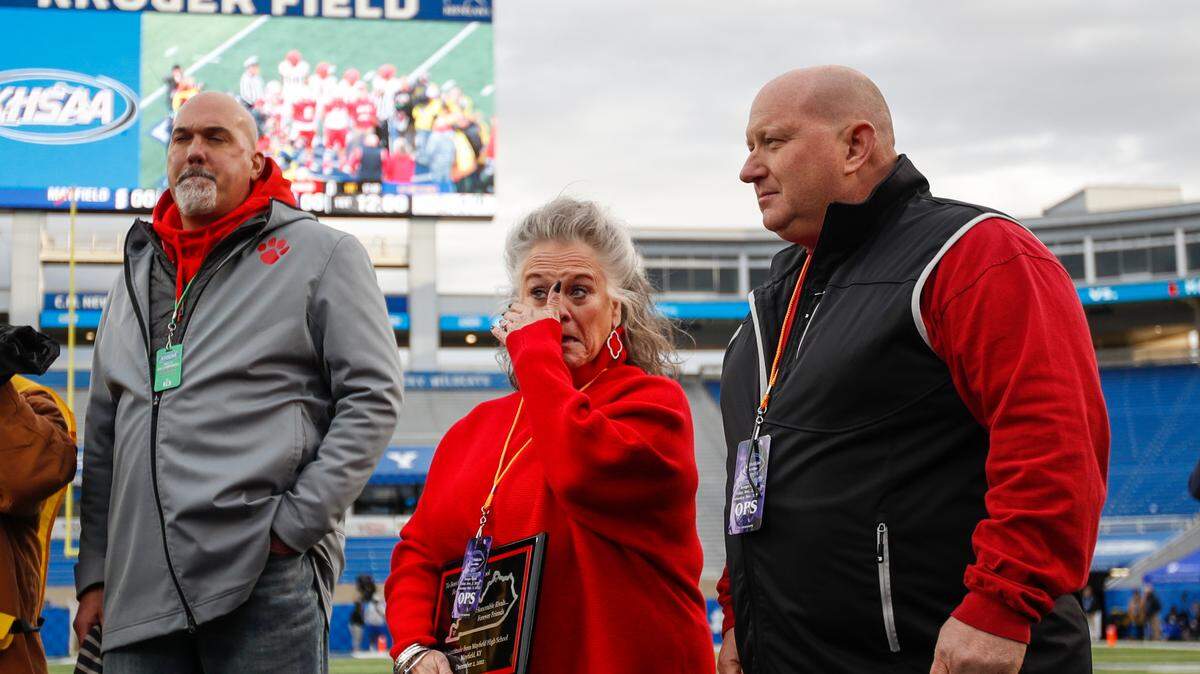 In year after tornadoes, Mayfield mayor got by with help from friends all over Kentucky