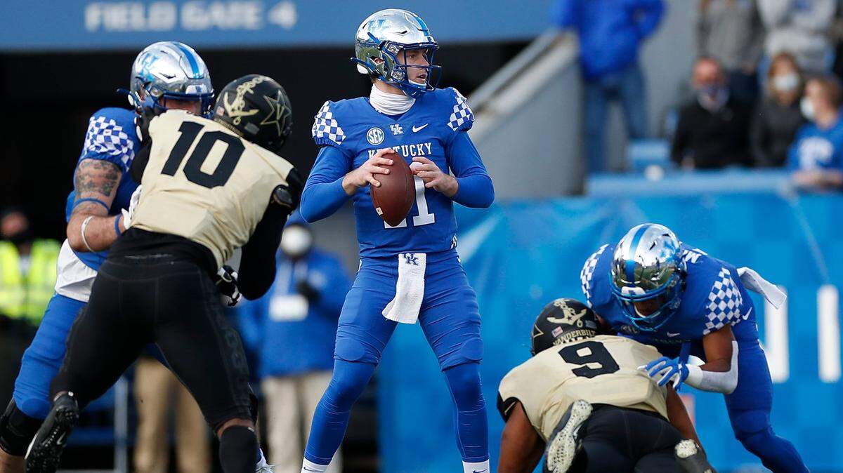 Kentucky’s present and future at quarterback showed promise against Vanderbilt