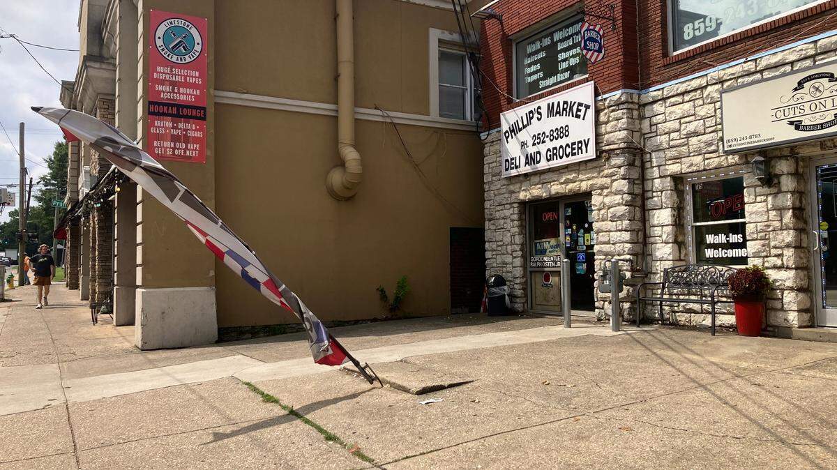 Subtext, a St. Louis-based developer, wants to tear down multiple buildings along South Limestone, Prall and Muntmullin streets to build a 7-story student housing complex near UK’s campus.