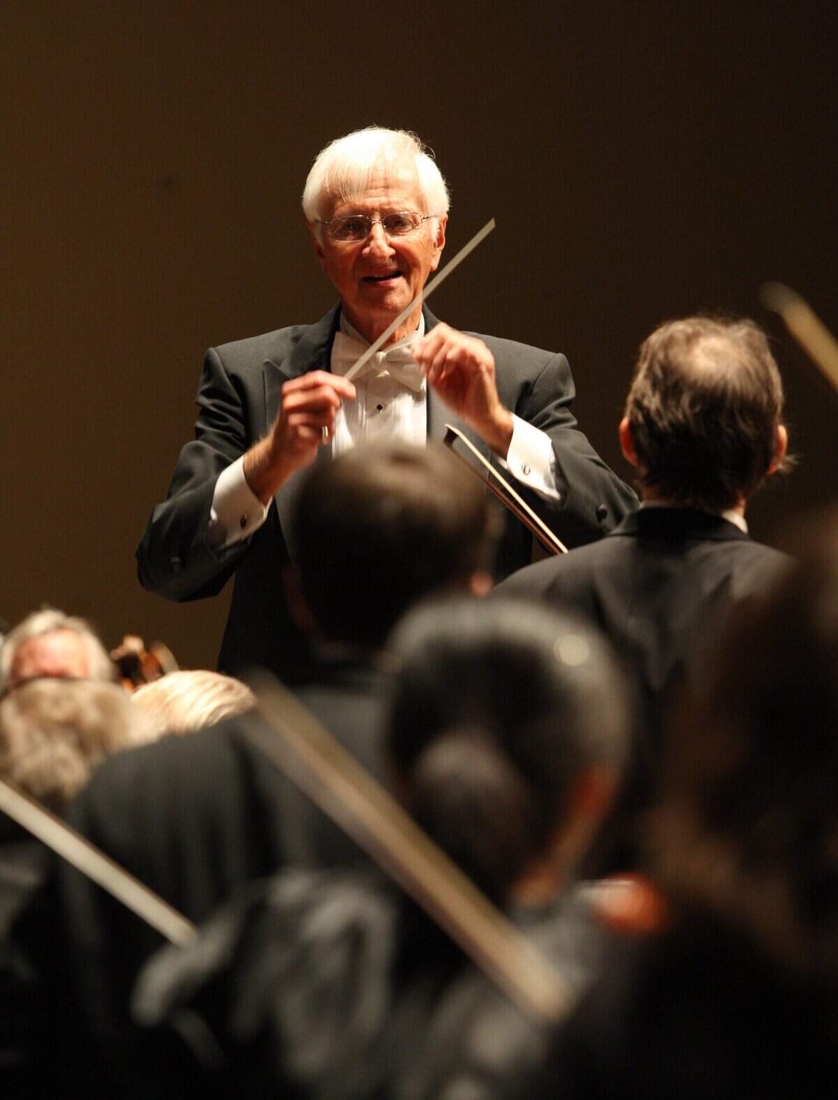 George Zack conducts his final concert as music director of the Lexington Philharmonic at Singletary Center for the Arts Concert Hall in Lexington, Ky., Sept. 12, 2008.
