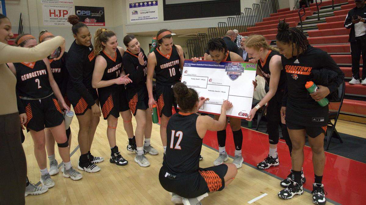 Jalynn Landversicht, a 6-foot-senior from East Jessamine High School, pasted Georgetown’s name into the next round of the bracket after putting up 19 points and 11 rebounds in the Tigers’ NAIA opener at Marion, Ind., on Tuesday.