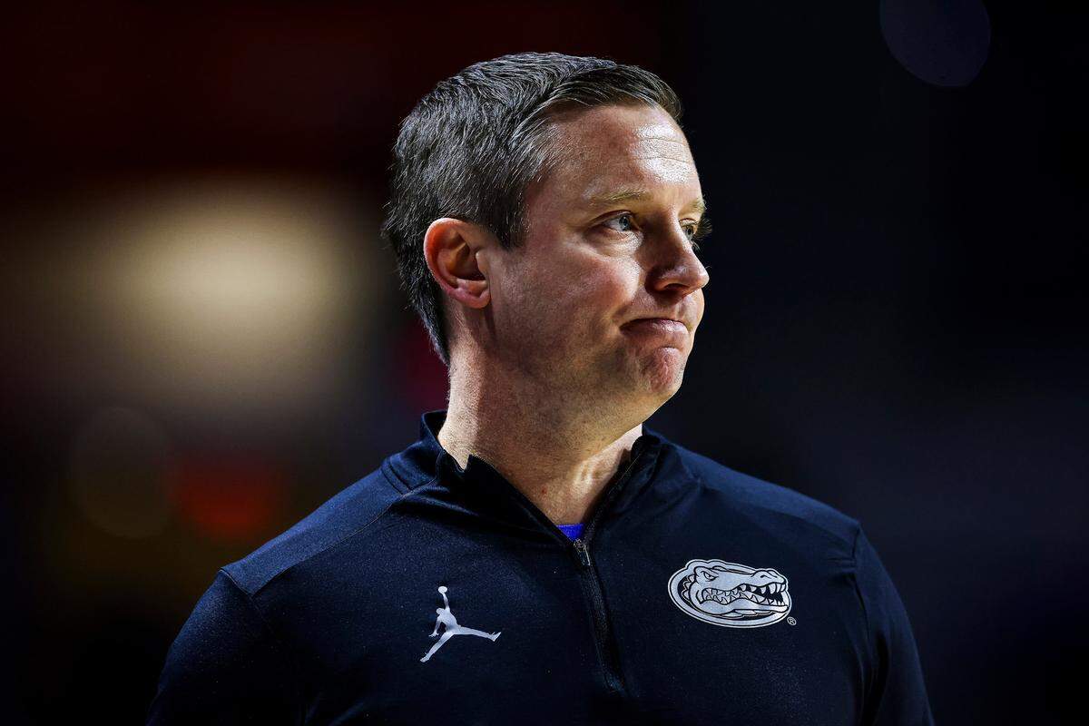 Florida Coach Mike White leads the Gators against fifth-ranked Kentucky in Rupp Arena on Saturday, Feb. 12, 2022.