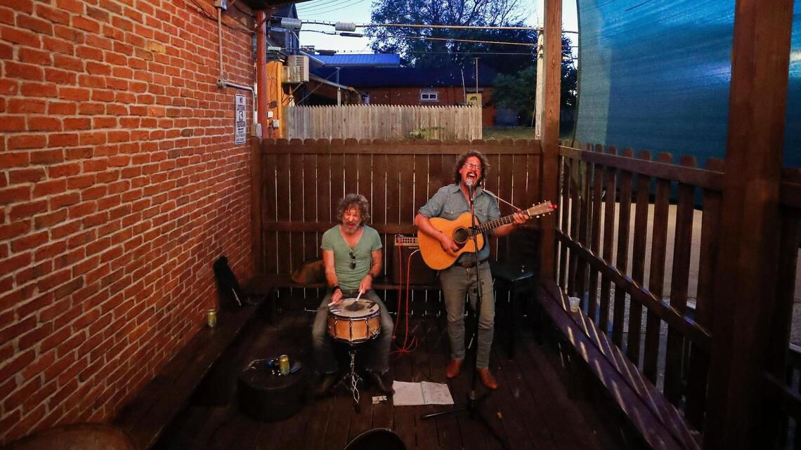 Looking for live music? 32 places to find it in Central Kentucky (many for free)