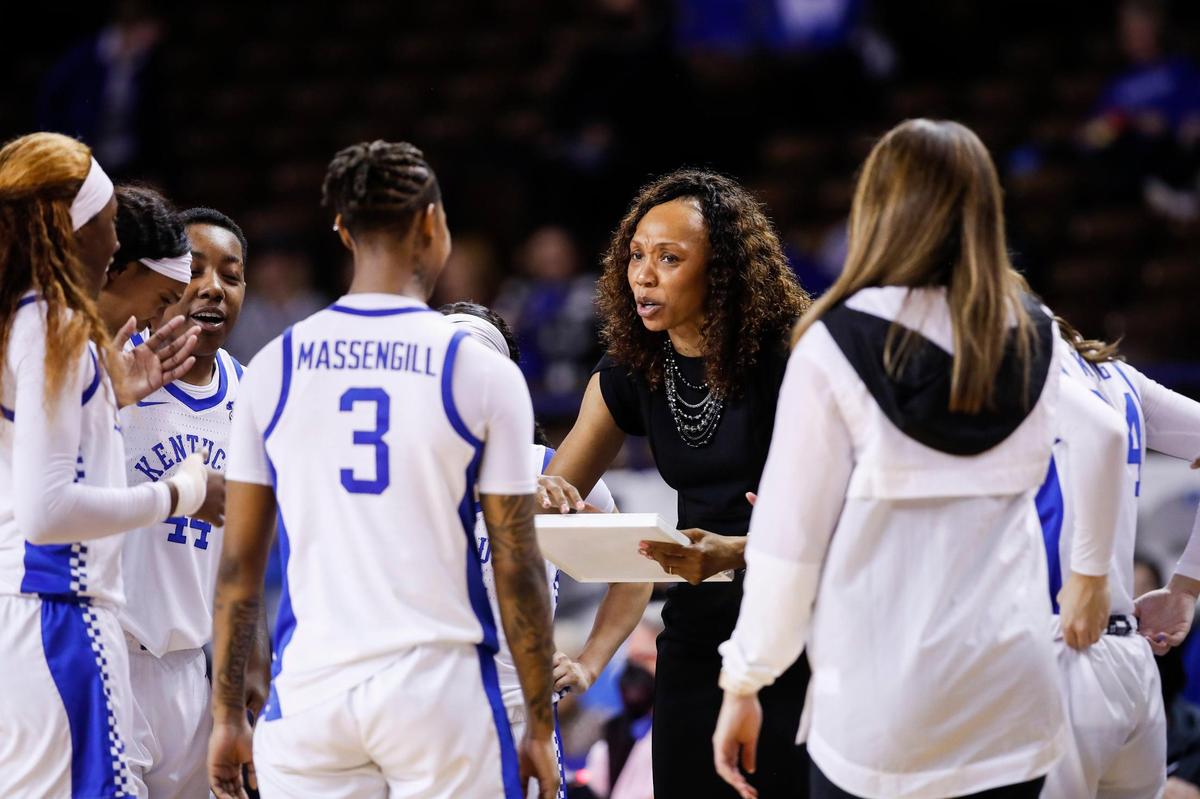 Kentucky Wildcats head coach Kyra Elzy talks to her players in a time out during the game against the Vanderbilt Commodores at Memorial Coliseum in Lexington, Ky., Thursday, February 17, 2022.