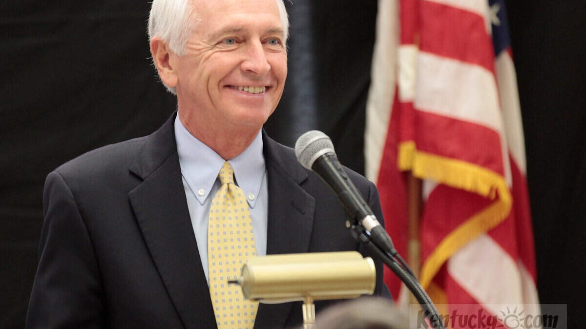 Gov. Steve Beshear spoke at the podium during an unveiling event at  Woodford Co. High School in Versailles, Ky., on Wednesday, Aug.  24, 2011. Photo by Pablo Alcala | Staff 